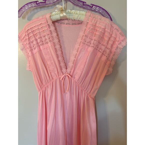 Rikki New York Pink Nightgown Floor Length / Lace - Picture 2 of 7